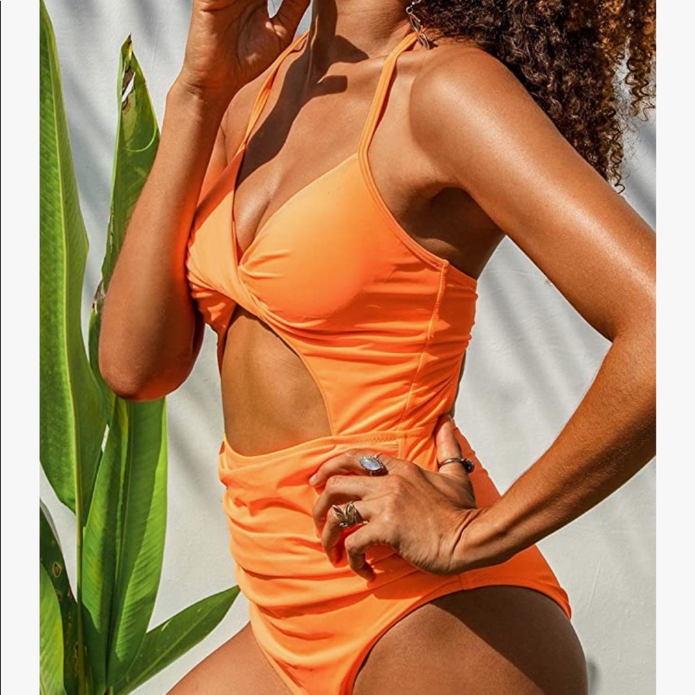 Cupshe one piece bathing suit size medium